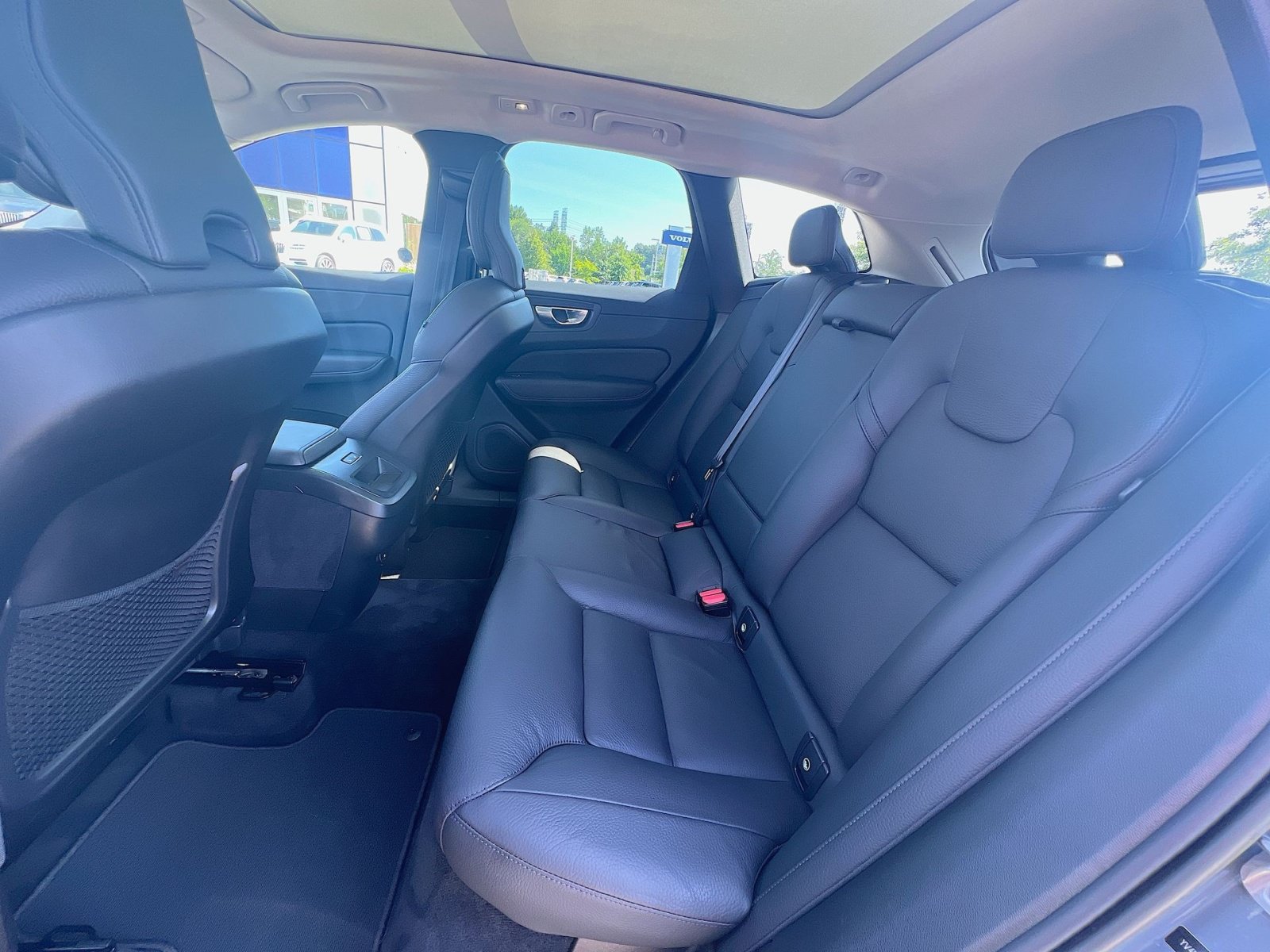 Certified 2023 Volvo XC60 B5 Plus w/ Climate Package AWD/4WD image 25