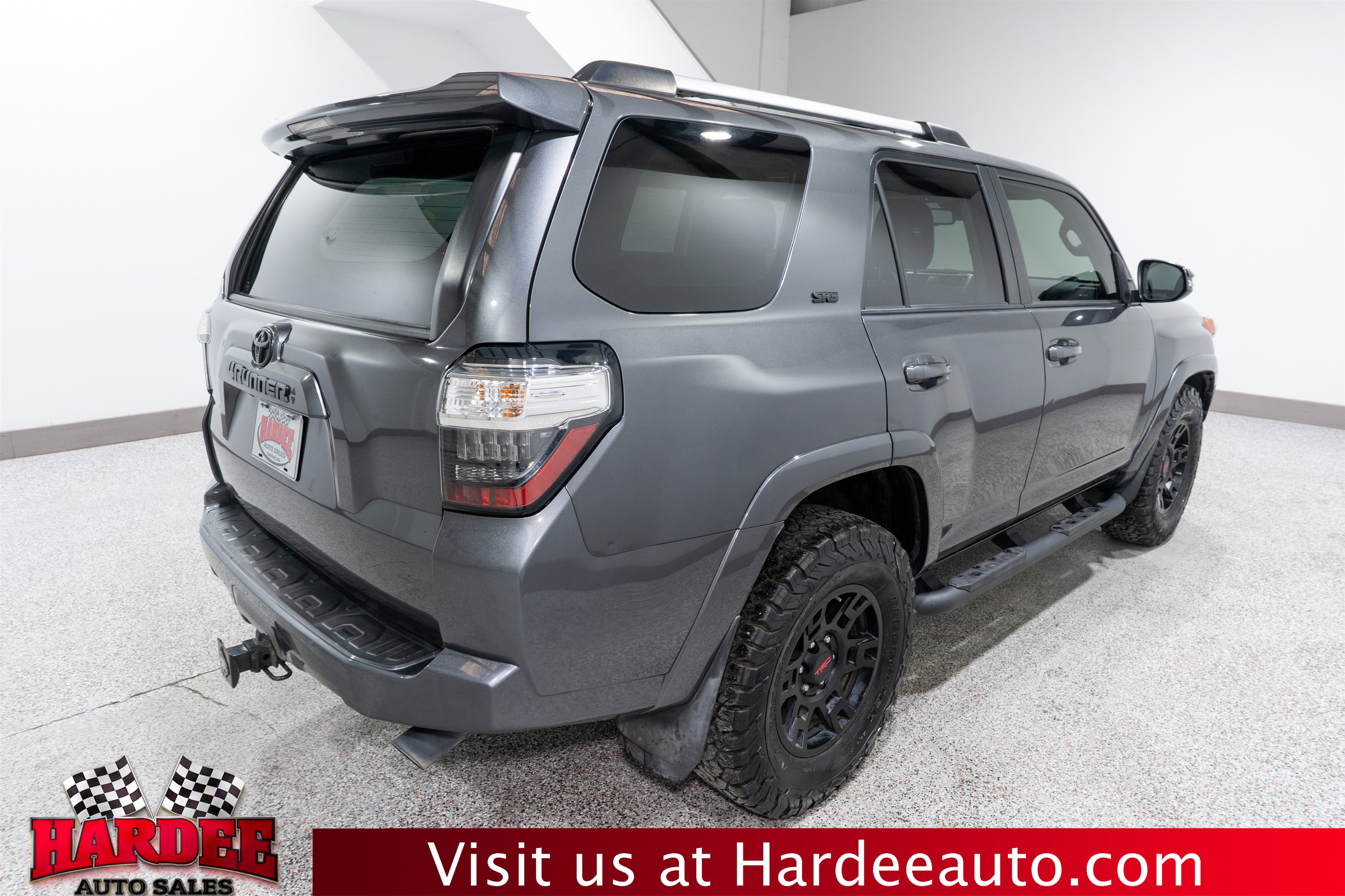 Used 2020 Toyota 4Runner SR5 Premium w/ Moonroof Package image 5