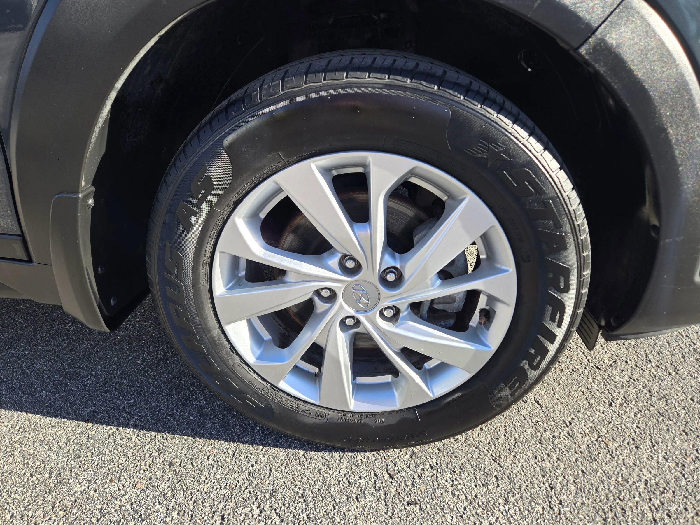 Used 2021 Hyundai Tucson Value FWD image 23