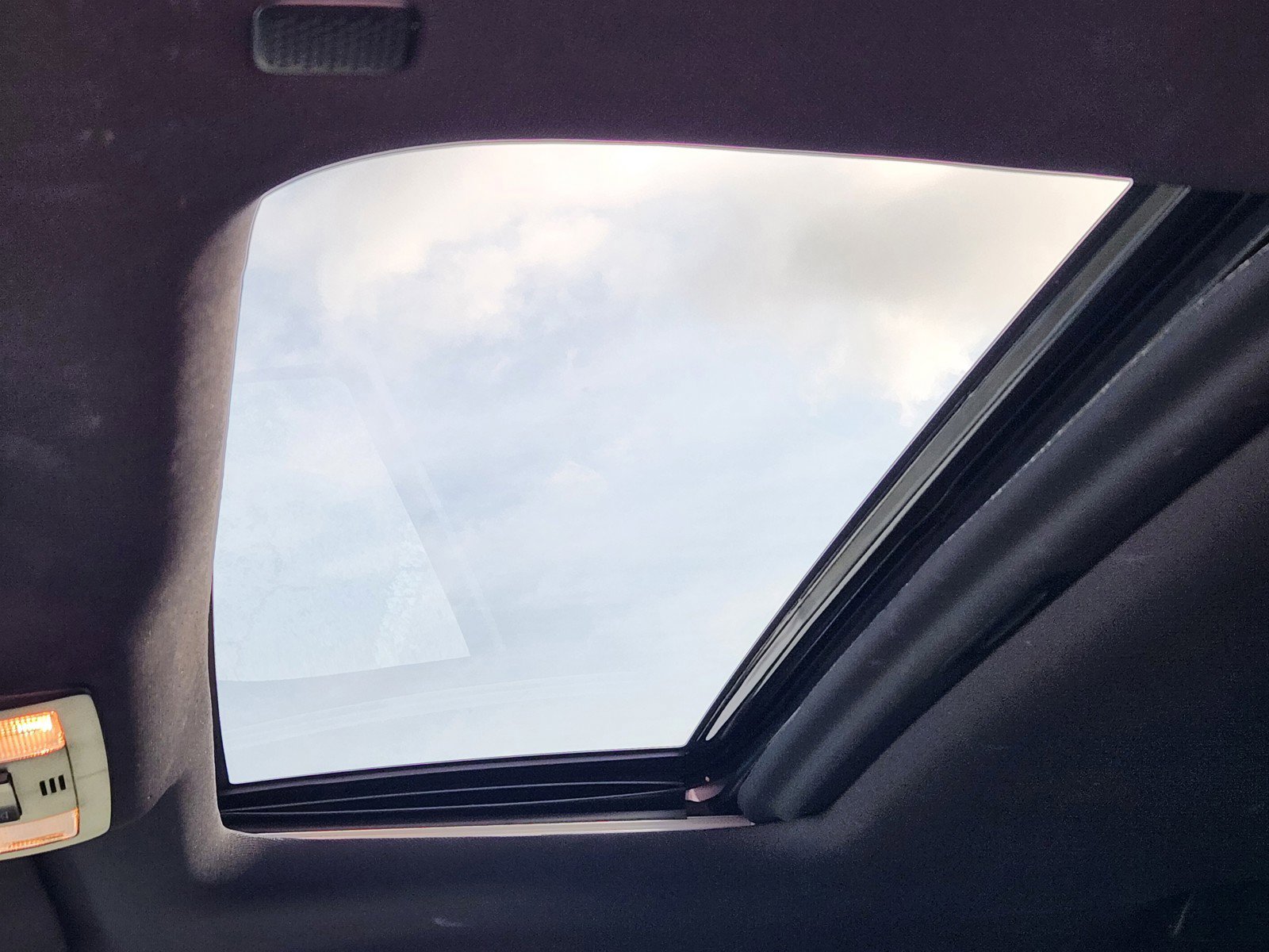 Used 2023 Toyota Tacoma Limited AWD/4WD image 6