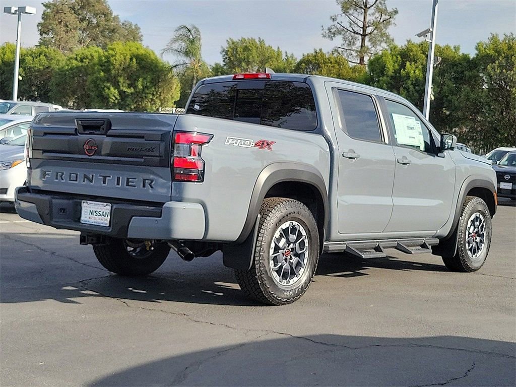 New 2025 Nissan Frontier PRO-4X w/ Pro Premium Package image 2