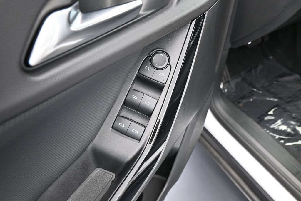Used 2026 Chevrolet Equinox LT FWD image 14