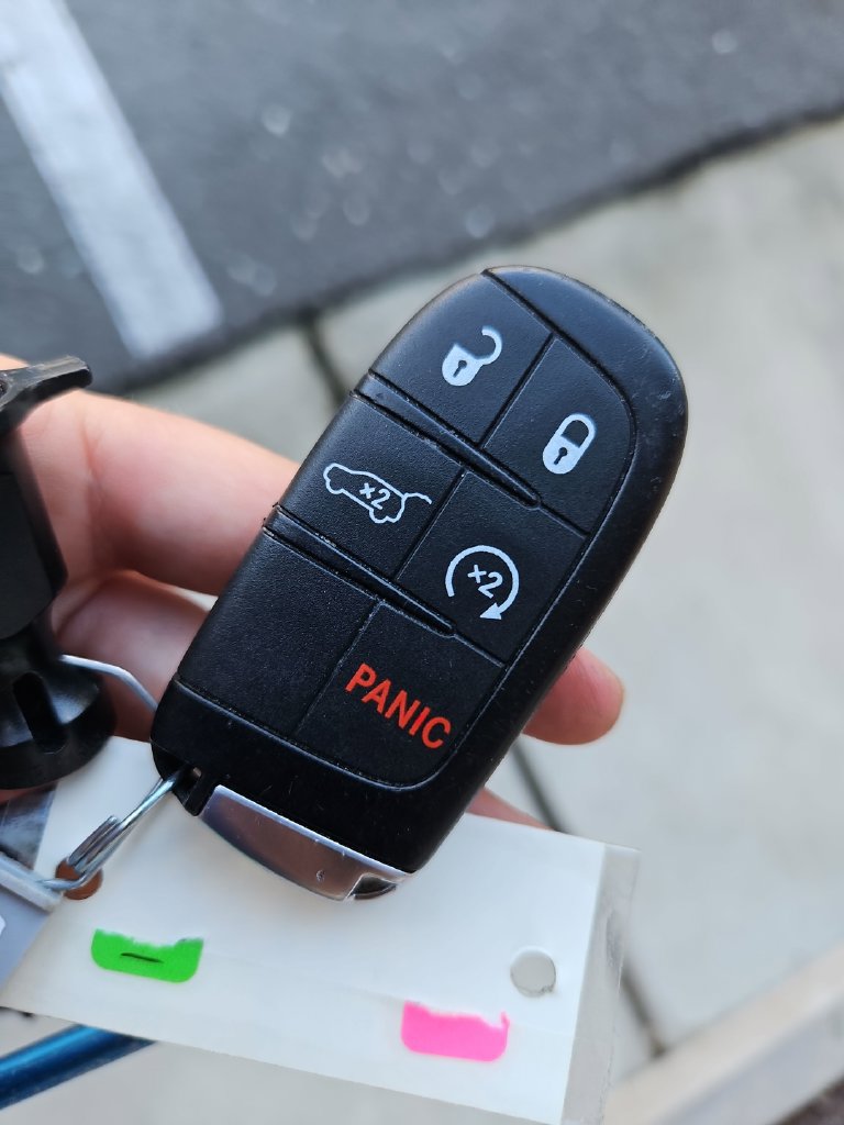 Used 2025 Dodge Durango GT RWD image 38