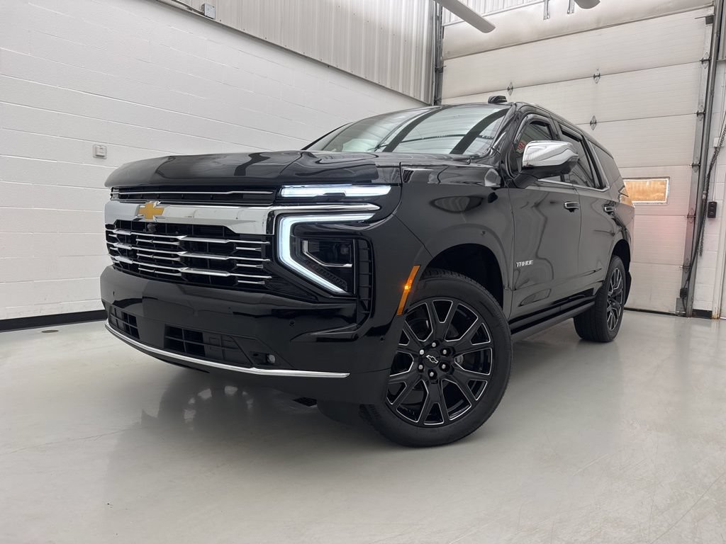 Used 2025 Chevrolet Tahoe Premier AWD/4WD image 18