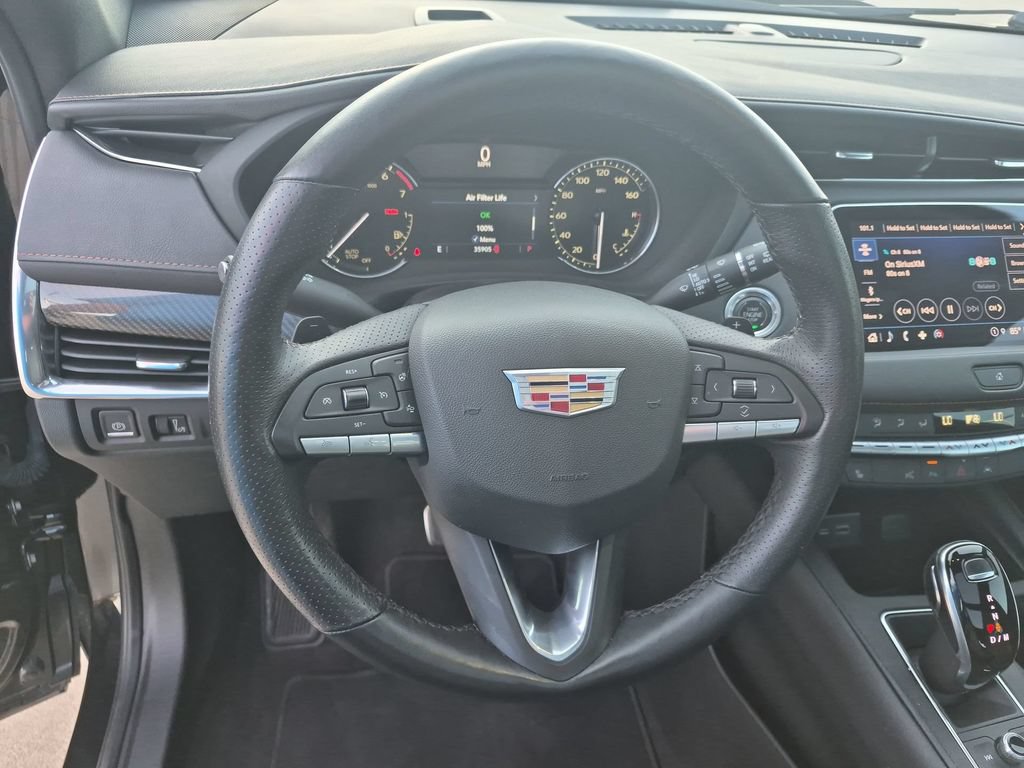 Used 2022 Cadillac XT4 Sport w/ Enhanced Visibility Package FWD image 14