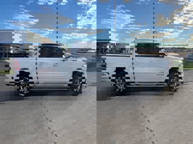 Used 2022 RAM 1500 Limited w/ Body Color Bumper Group video 2