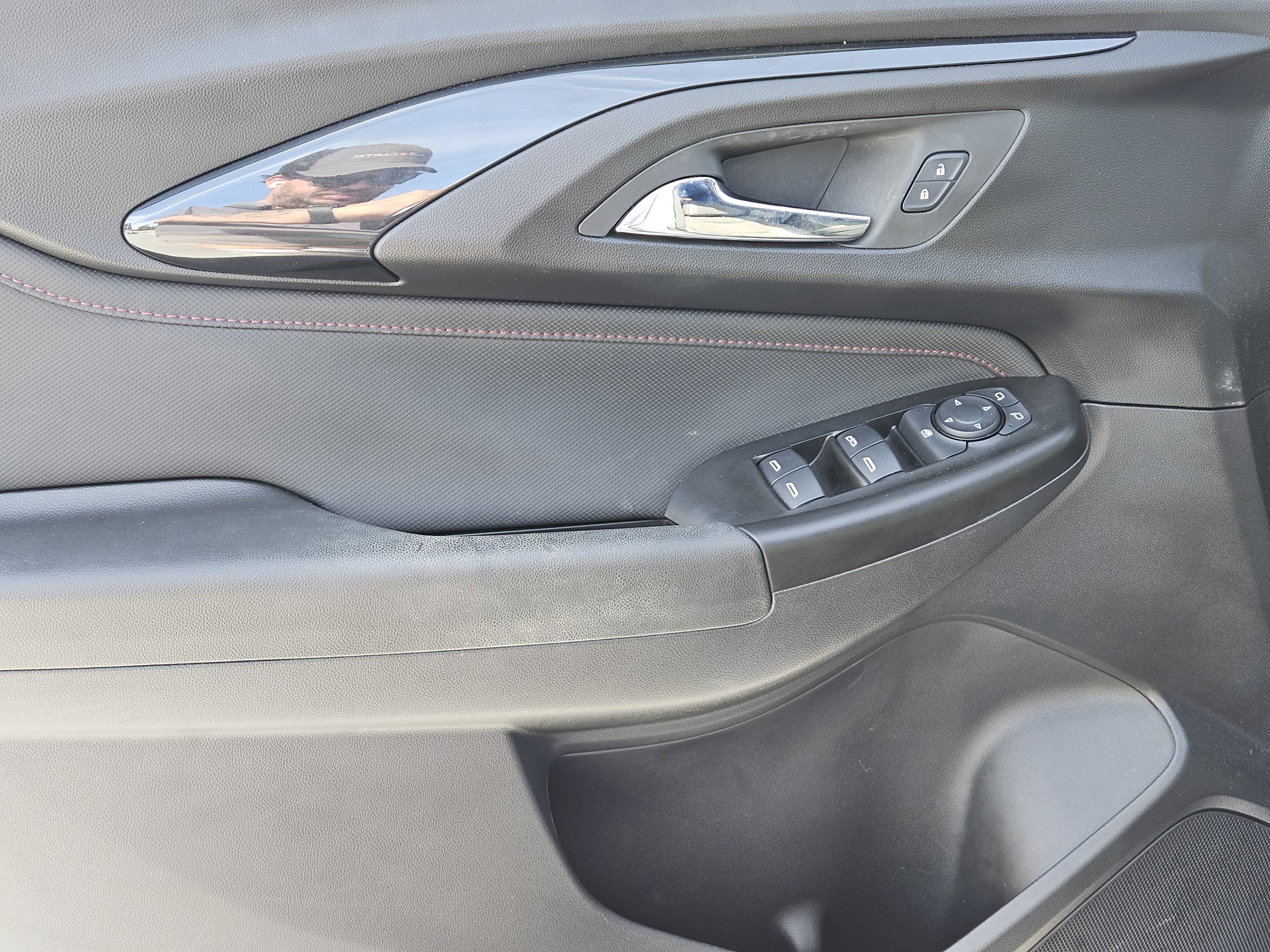 Used 2023 Chevrolet TrailBlazer RS w/ Convenience Package image 25