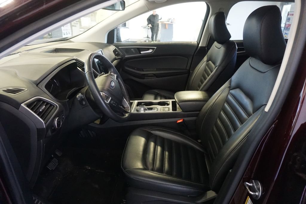 Used 2024 Ford Edge SEL w/ Convenience Package AWD/4WD image 16