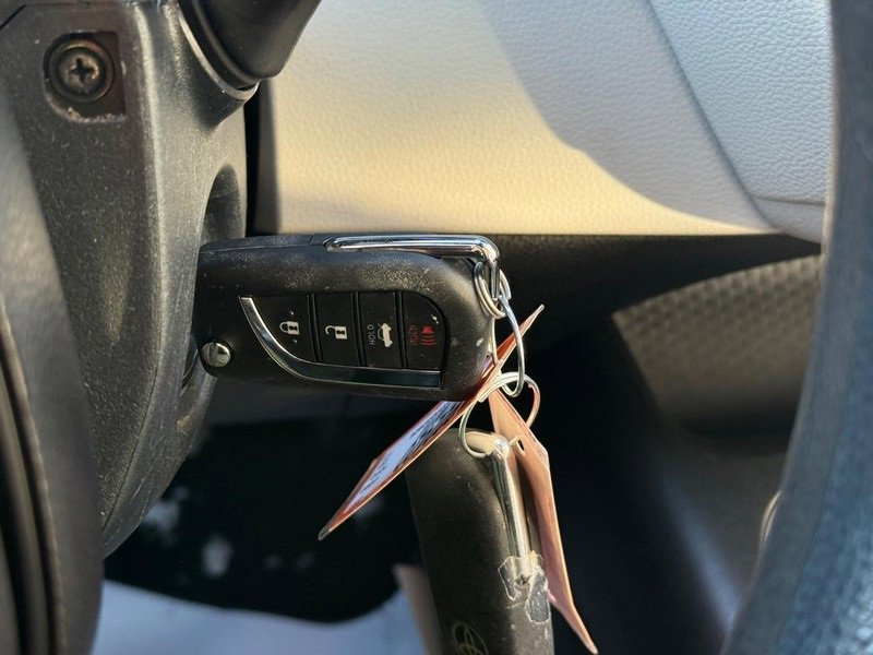 Used 2023 Toyota Corolla LE image 30