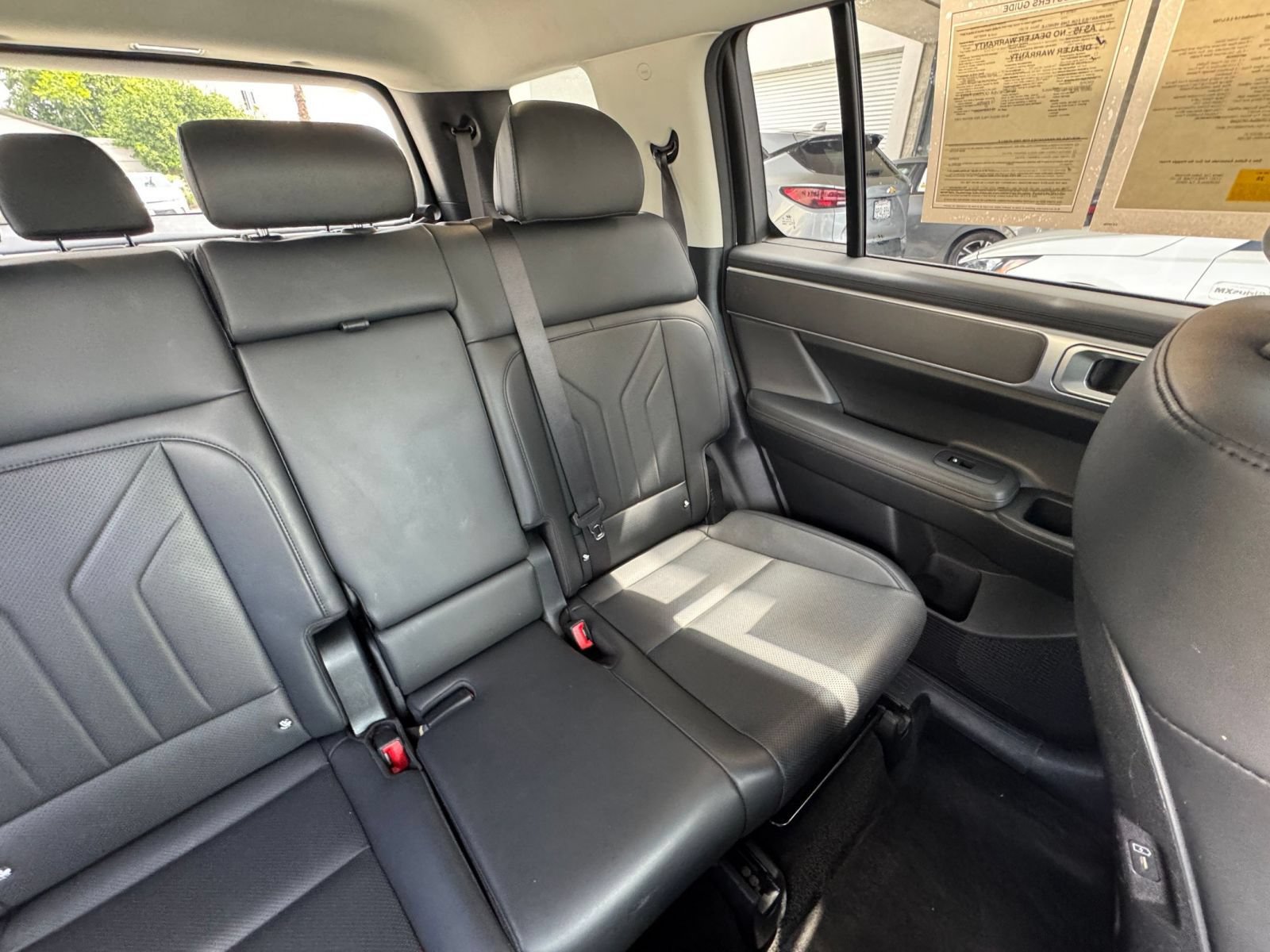 Used 2025 Hyundai Santa Fe SEL AWD/4WD image 35