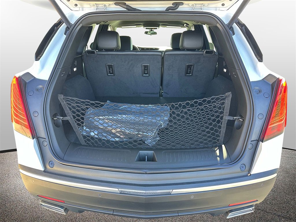 New 2025 Cadillac XT5 Luxury image 12
