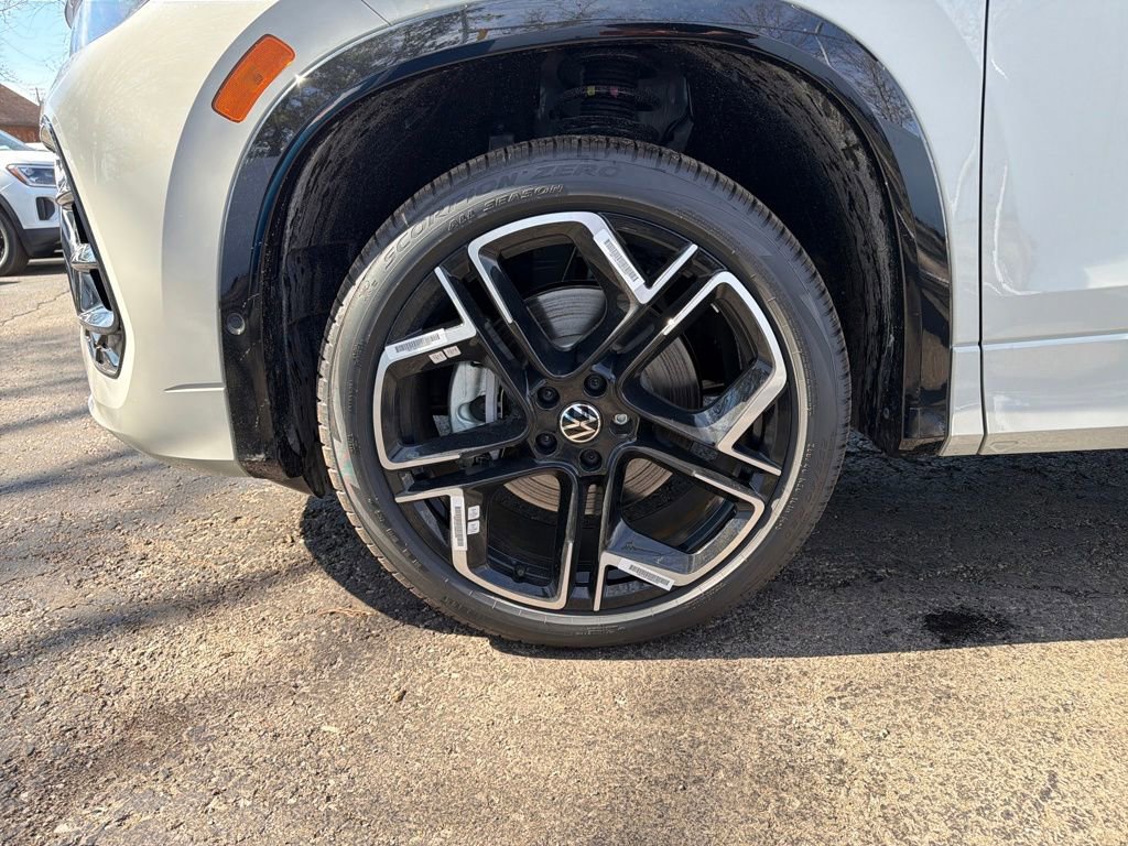 New 2026 Volkswagen Tiguan SEL R-Line image 30