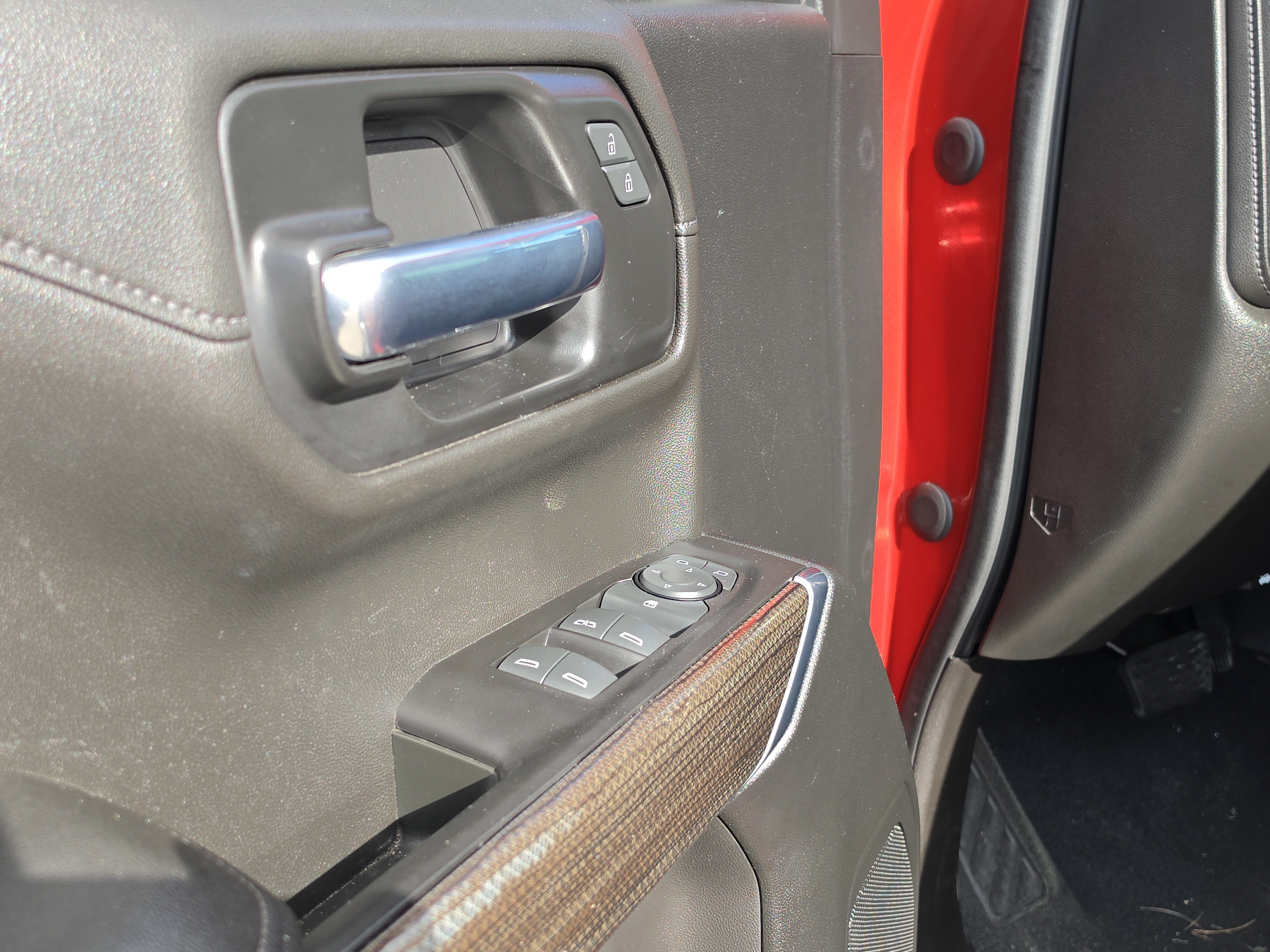 Used 2021 Chevrolet Silverado 1500 LT RWD image 18