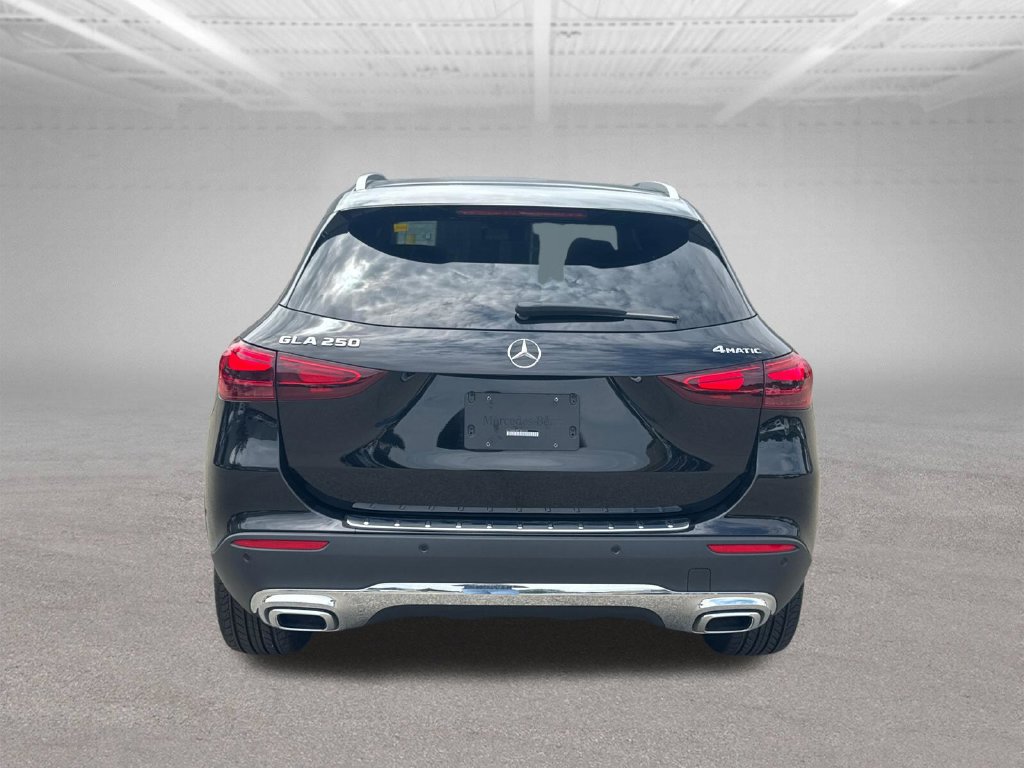 Used 2026 Mercedes-Benz GLA 250 4MATIC image 4