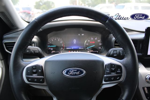 Used 2023 Ford Explorer XLT w/ Equipment Group 202A RWD image 10