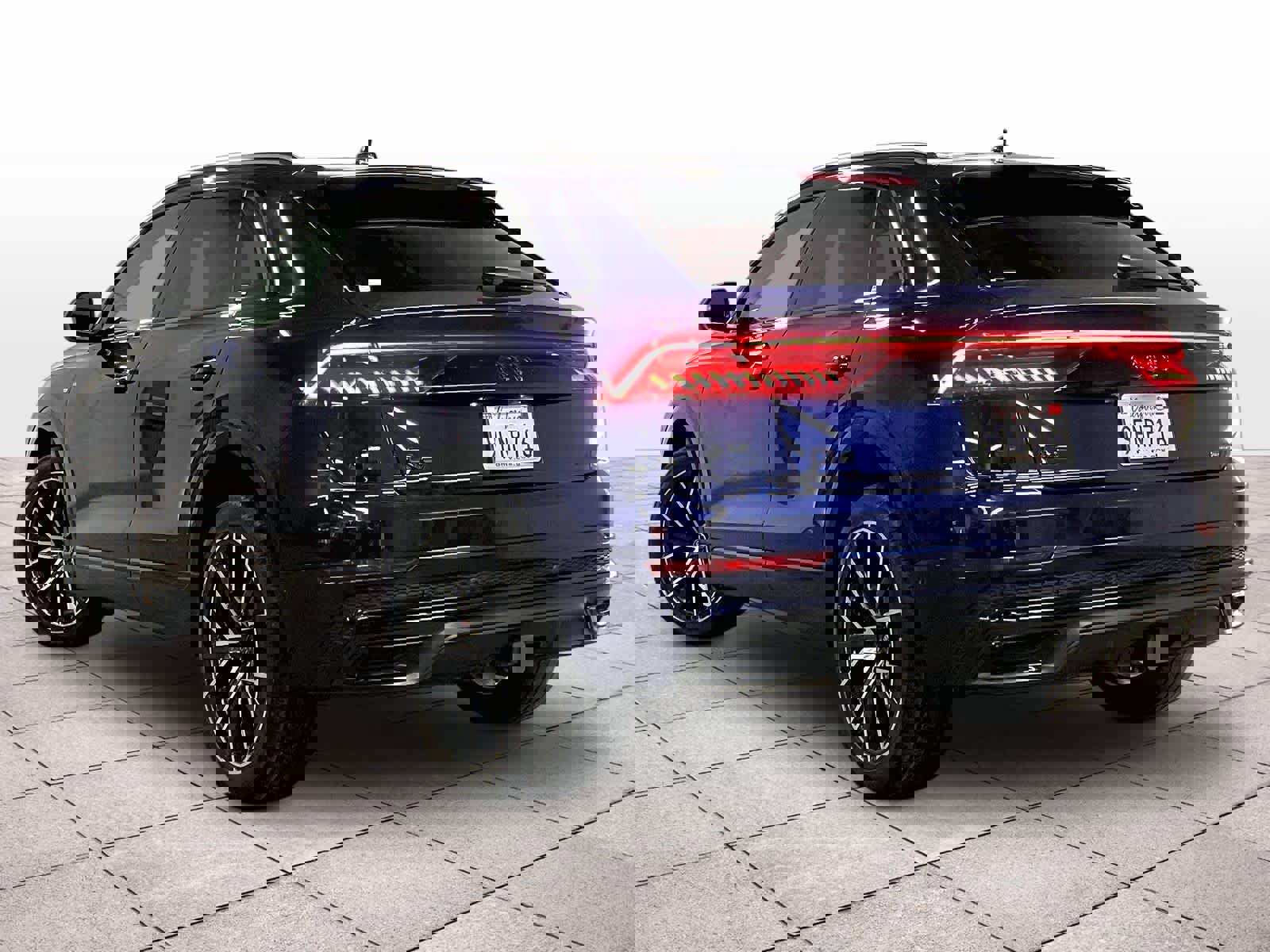 Used 2023 Audi Q8 Premium Plus w/ Premium Plus Package image 13