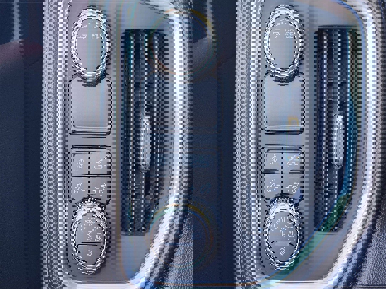 Used 2021 GMC Sierra 1500 SLT image 21