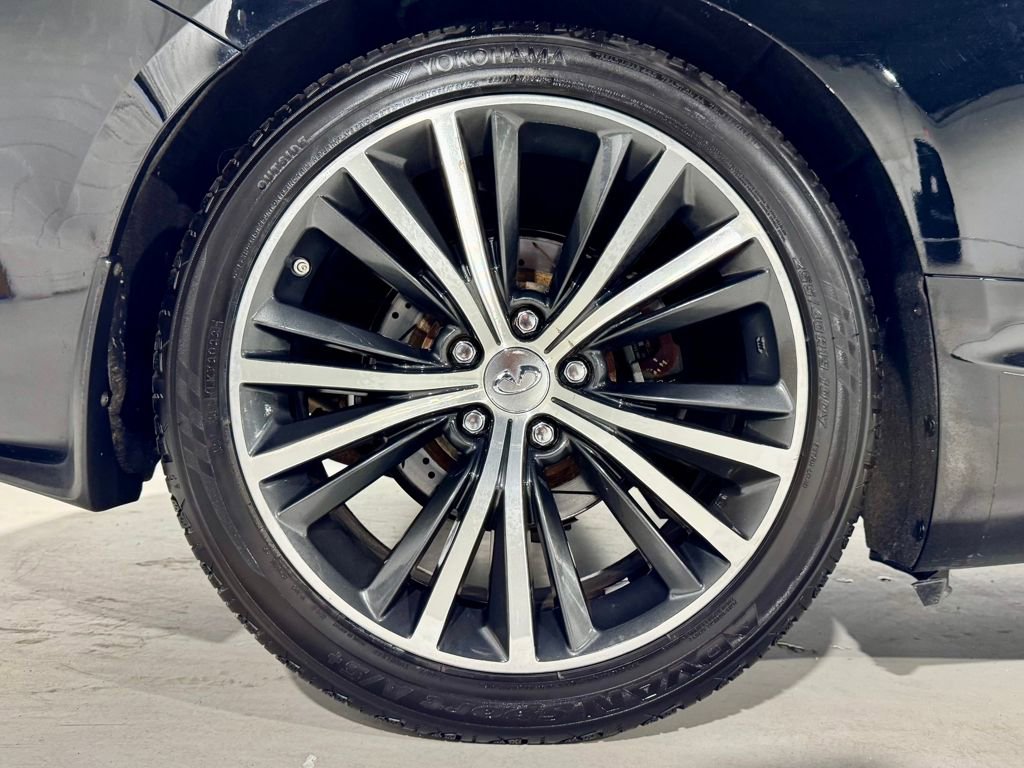 Used 2019 INFINITI Q60 3.0t Luxe image 30