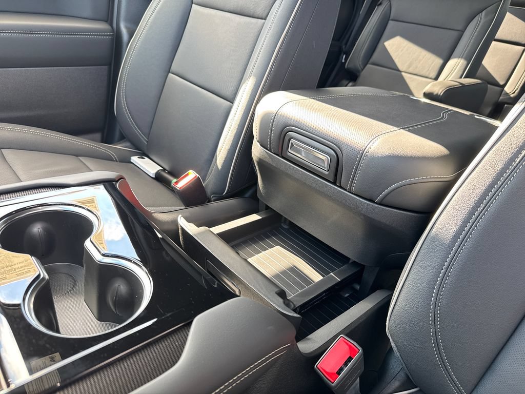New 2026 GMC Yukon Elevation w/ Elevation Premium Package AWD/4WD image 53
