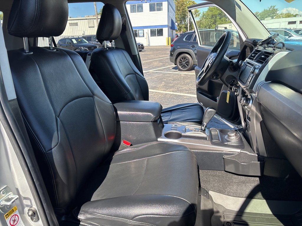 Used 2018 Toyota 4Runner SR5 image 35