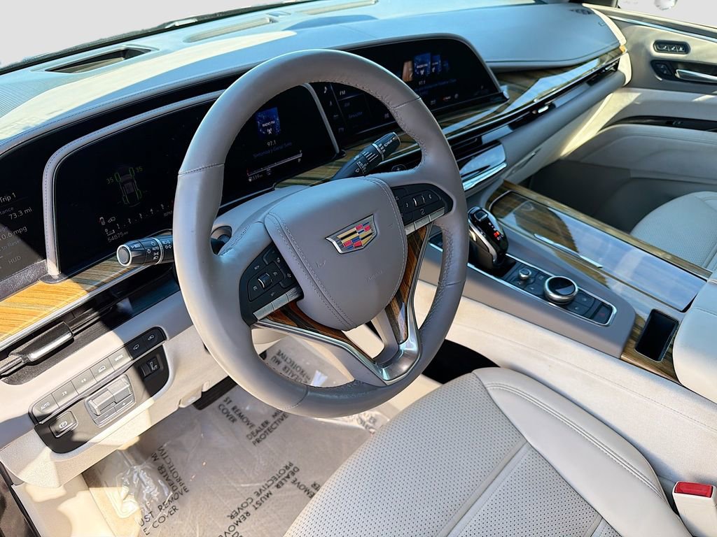 Used 2021 Cadillac Escalade ESV Premium Luxury Platinum image 28