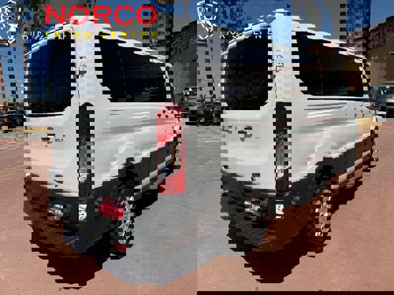 Used 2016 Ford Transit 350 XLT image 8