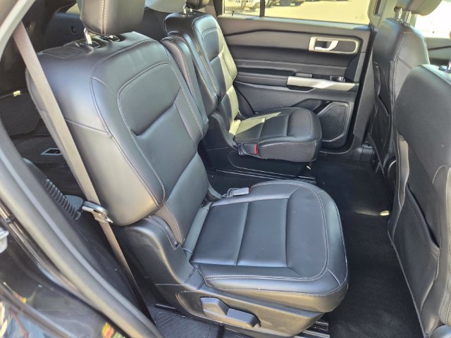 Certified 2023 Ford Explorer XLT w/ Equipment Group 202A AWD/4WD image 13