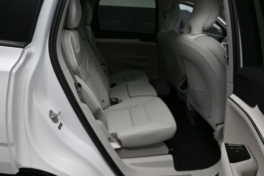New 2026 Volvo EX90 Plus AWD/4WD image 18