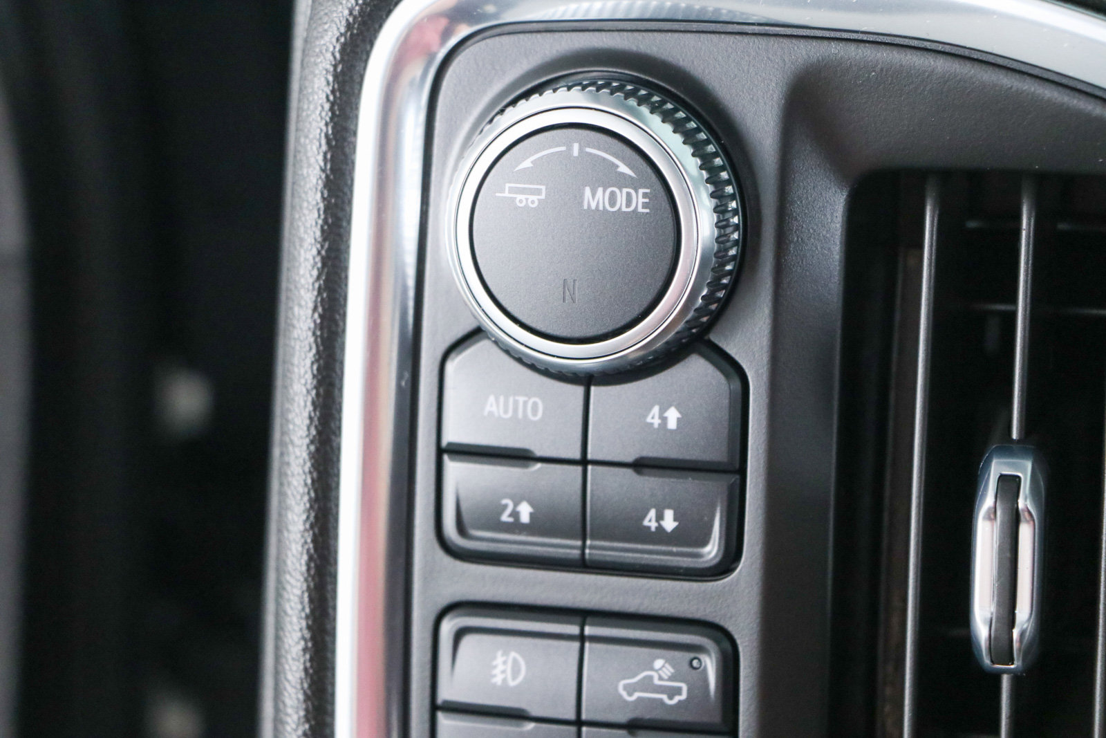 Used 2023 GMC Sierra 2500 Denali w/ Denali Ultimate Package image 24