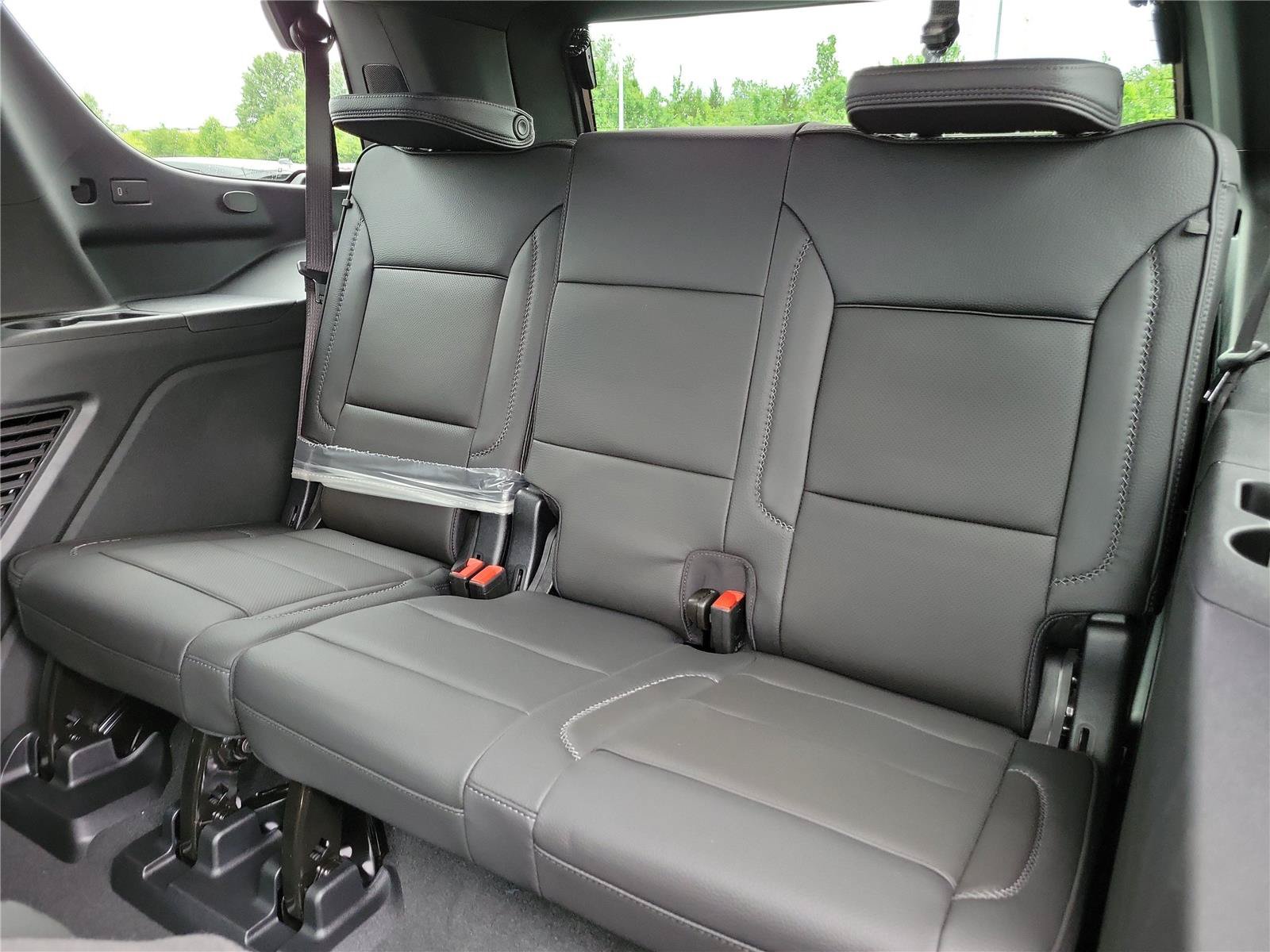 New 2026 GMC Yukon Denali w/ Advanced Technology Package AWD/4WD image 9