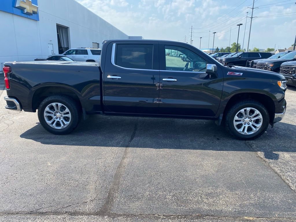 Used 2022 Chevrolet Silverado 1500 LTZ w/ Technology Package image 8