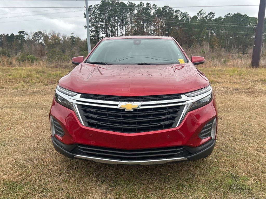 Used 2024 Chevrolet Equinox LT image 3