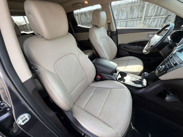 Used 2017 Hyundai Santa Fe Sport w/ 2.4L Tech Package 04 AWD/4WD image 31