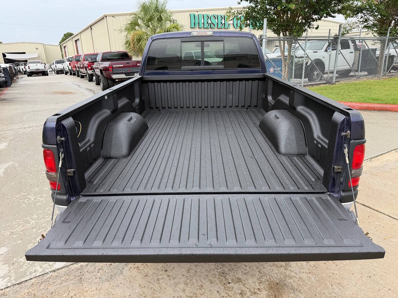 Used 1998 Dodge Ram 2500 Truck 2WD Quad Cab image 6