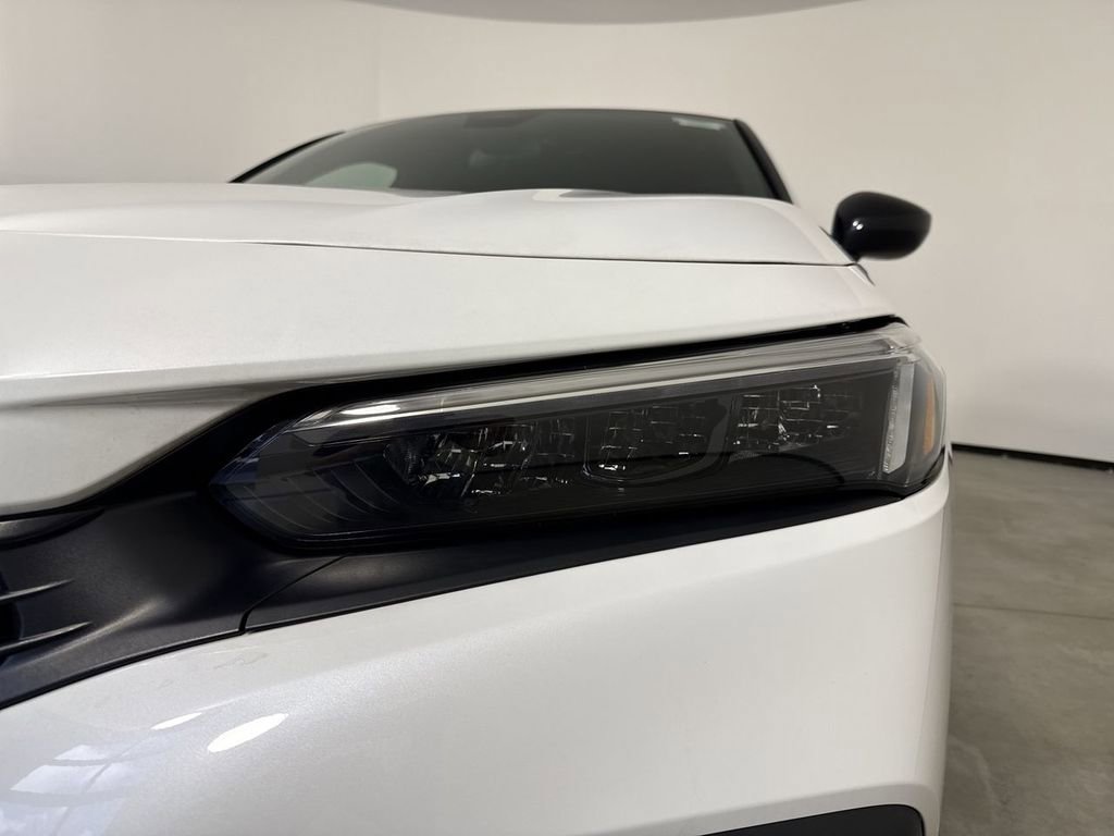 Used 2023 Honda Civic Sport image 11