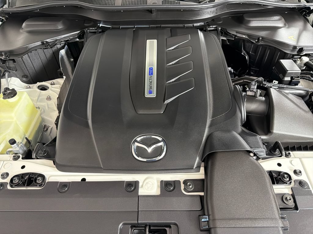 Used 2025 MAZDA CX-70 Plug-In Hybrid w/ Premium Plus AWD/4WD image 26