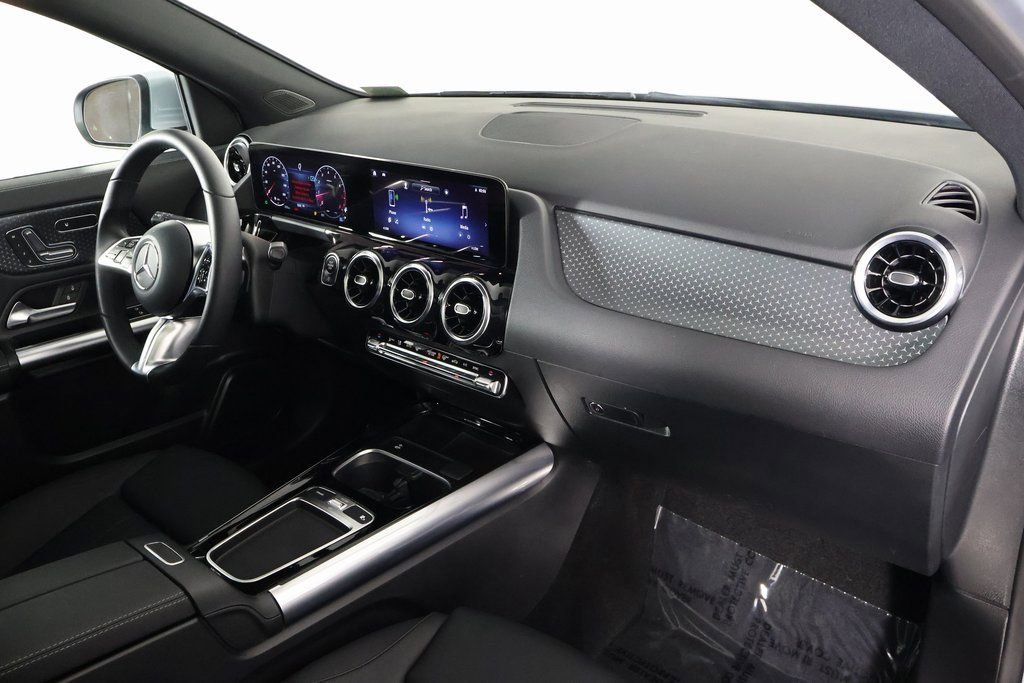 Certified 2026 Mercedes-Benz GLA 250 image 9