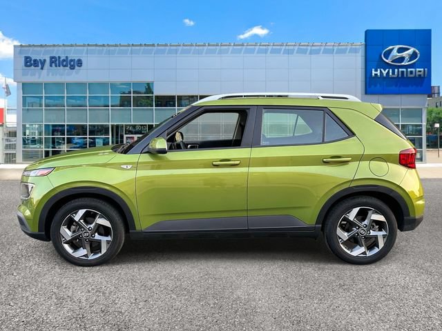 Used 2023 Hyundai Venue SEL w/ Cargo Package FWD image 8