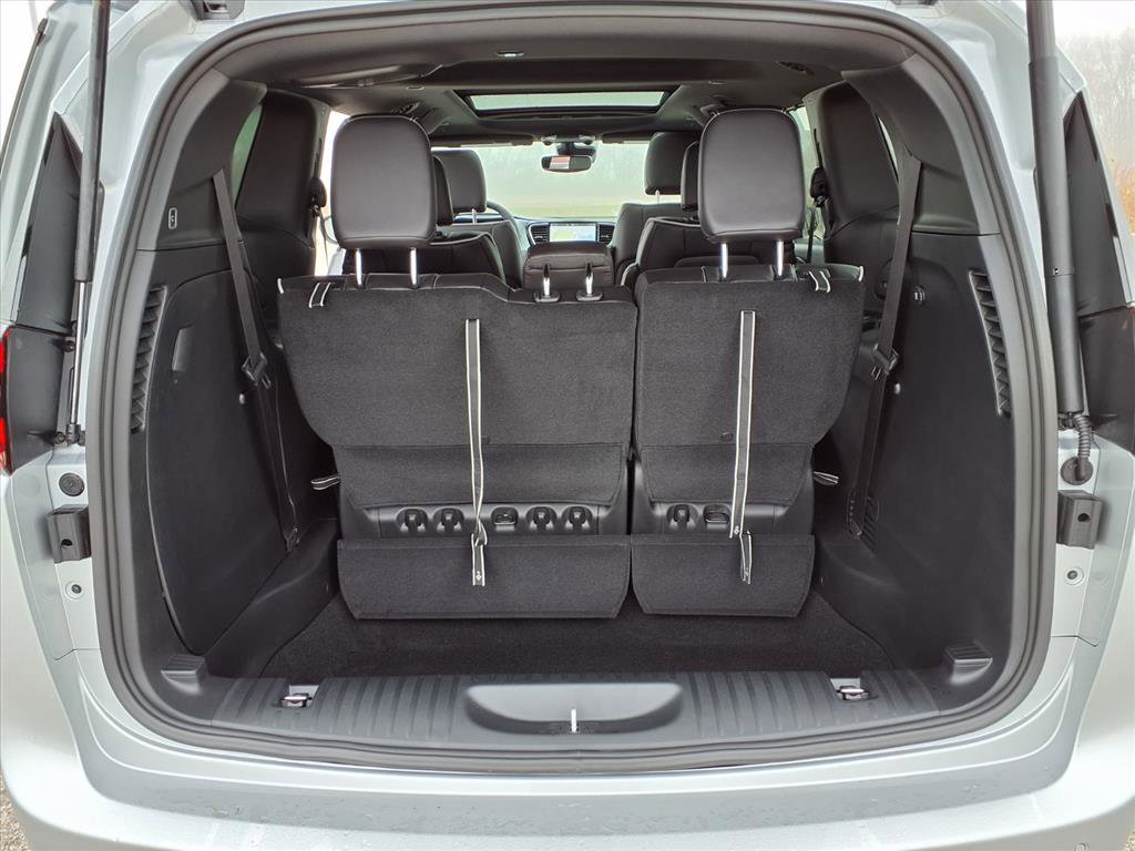New 2026 Chrysler Pacifica Limited w/ S Appearance Package image 30