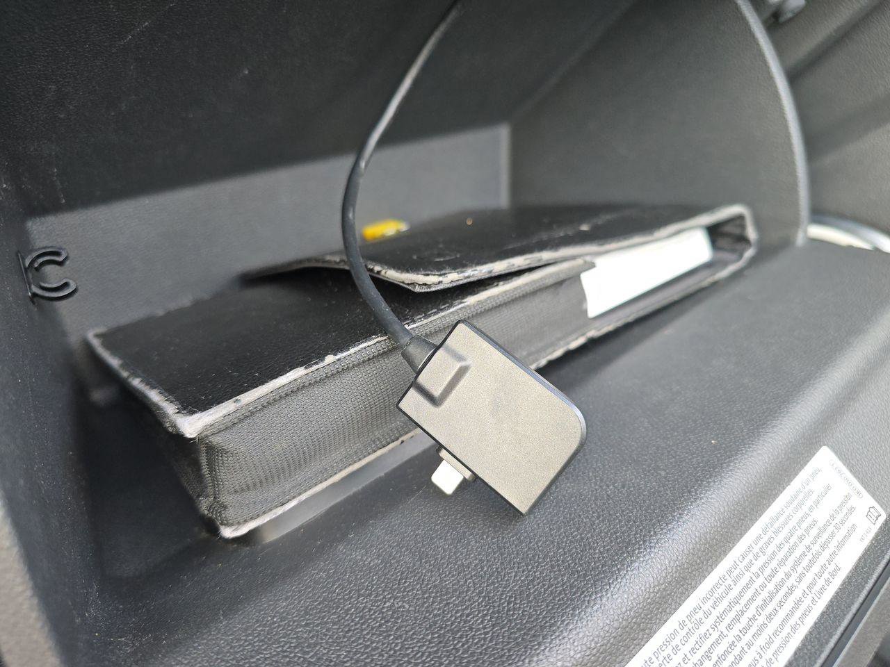 Used 2014 Volkswagen Beetle R-Line image 25