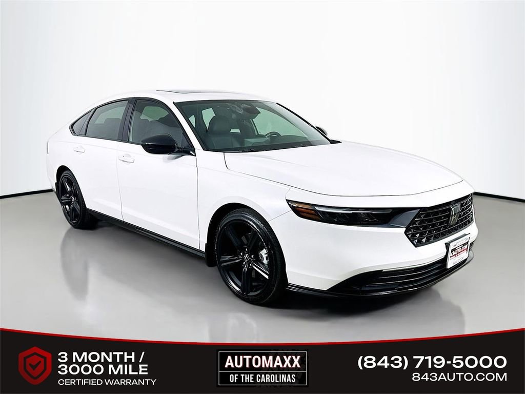 Used 2025 Honda Accord Sport image 1