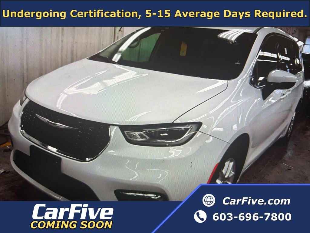 Used 2023 Chrysler Pacifica Touring-L image 1