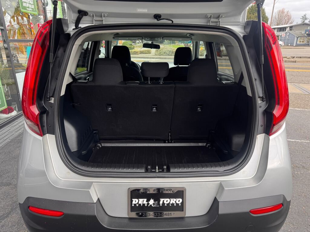 Used 2021 Kia Soul LX image 9