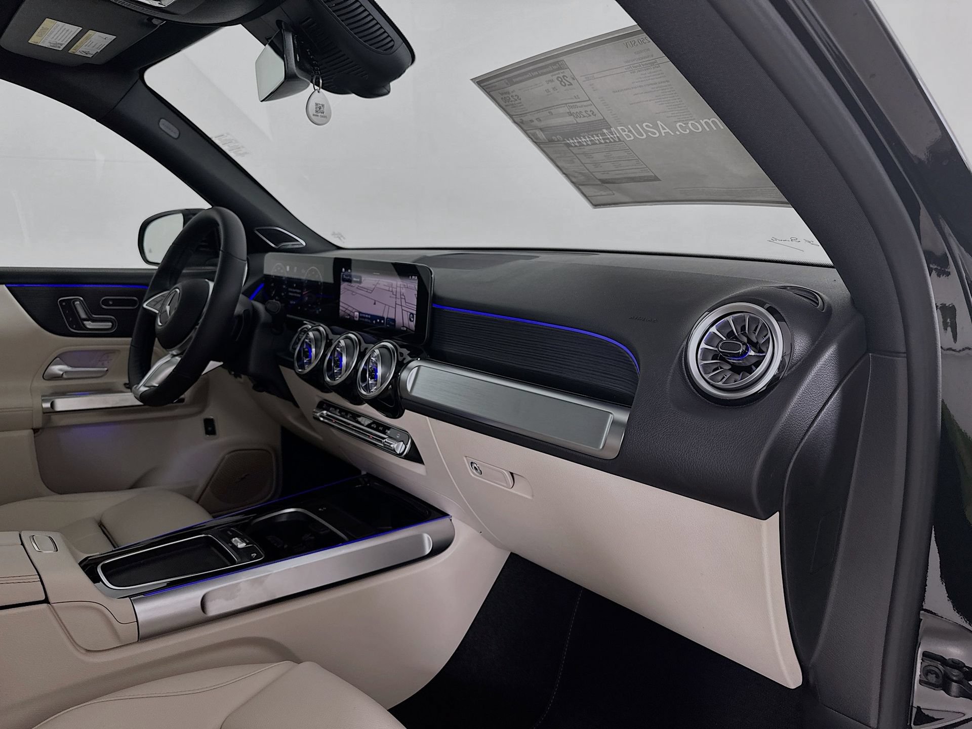 New 2026 Mercedes-Benz GLB 250 image 32