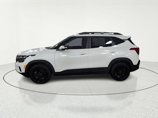Certified 2024 Kia Seltos X-Line image 2