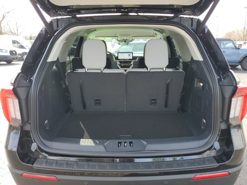 New 2026 Ford Explorer Active image 31