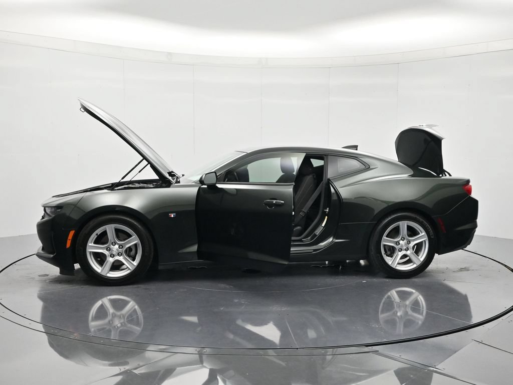 Used 2020 Chevrolet Camaro LT RWD image 42