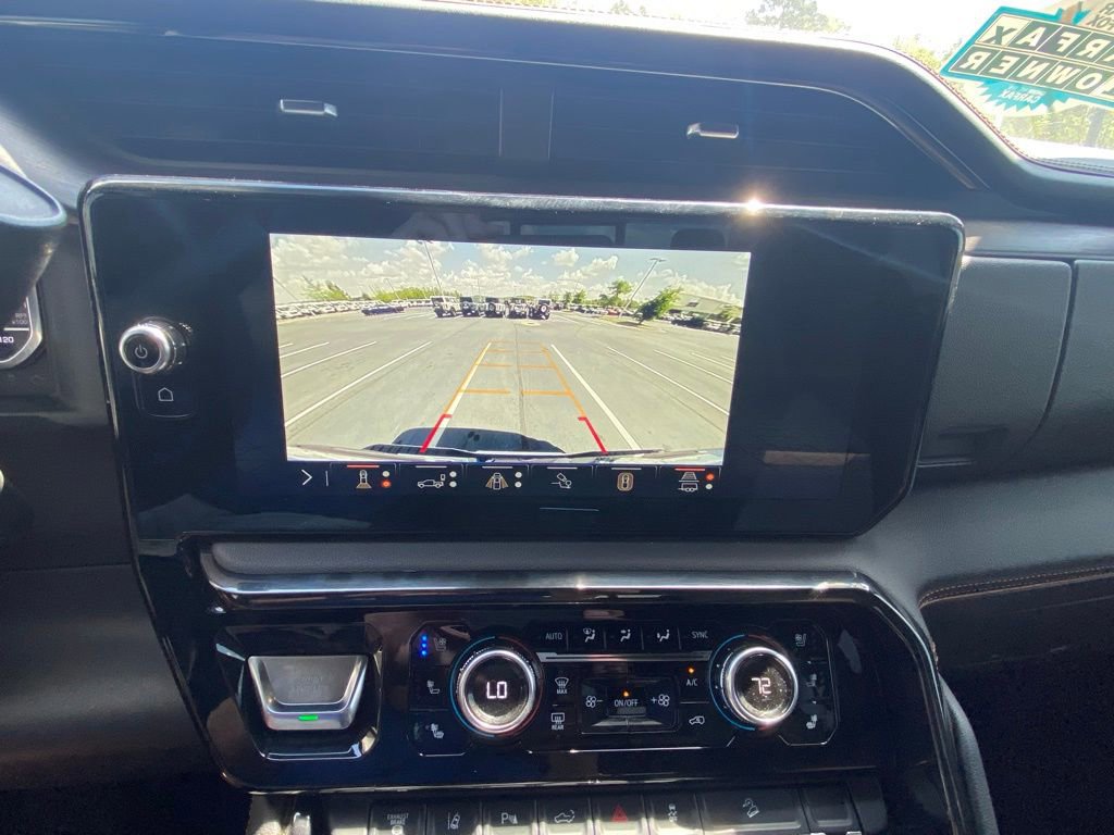 Used 2024 GMC Sierra 2500 AT4 w/ AT4 Preferred Package image 16