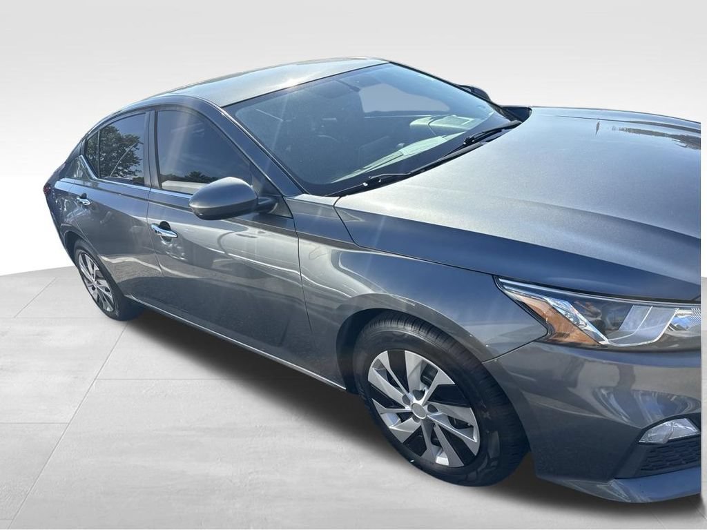 Used 2020 Nissan Altima 2.5 S FWD image 2
