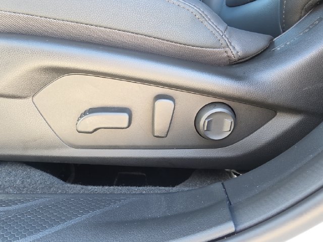 Certified 2026 Subaru Outback Premium AWD/4WD image 15